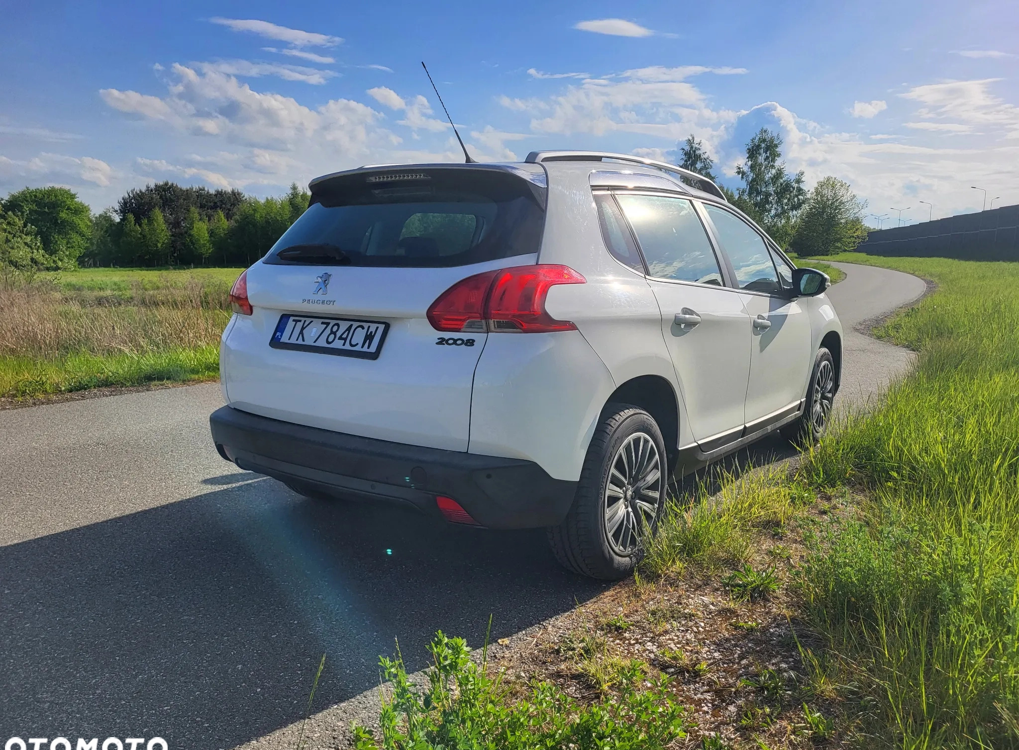 Peugeot 2008 cena 34700 przebieg: 112000, rok produkcji 2014 z Kielce małe 154